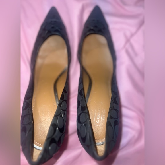 Coach Leather / like swade very pretty soft pointed toe heels!!!🖤😍 size 9.5 - Picture 16 of 16